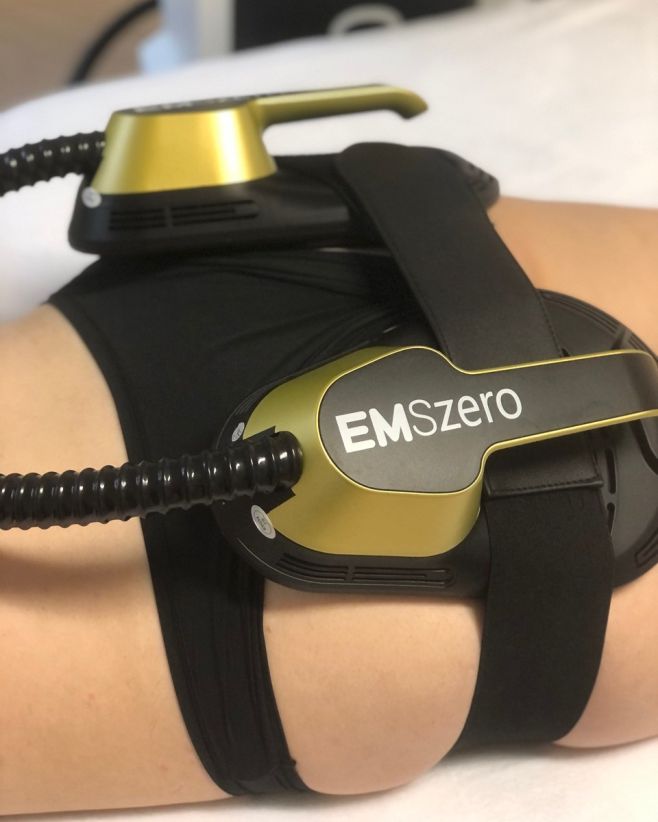 Počasí venku jako na houpačce, ale období dovolených a léto nepočká!👙 Připravte se na dovolenou s EMSzero. Masáží, která...